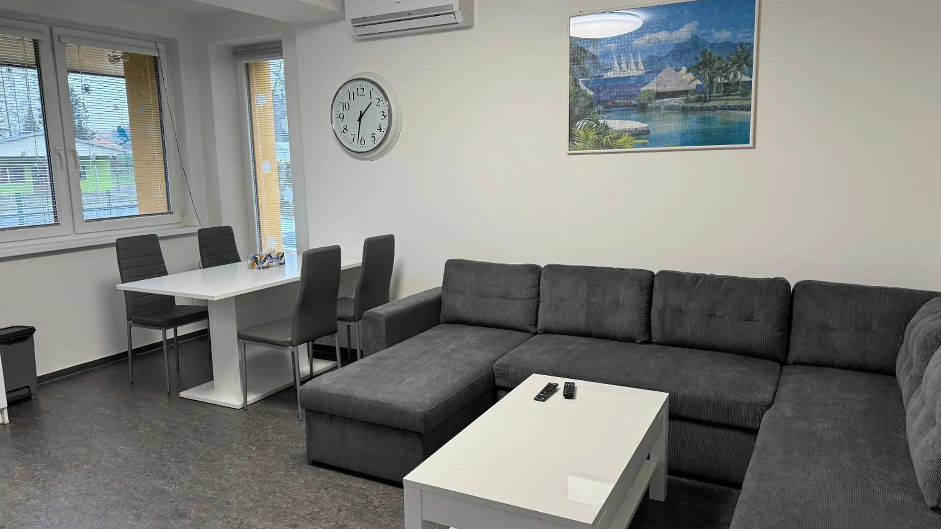 Apartment 3 Bedroom Apartment, Playground, Bounce Mat Jump Ring Ostrava